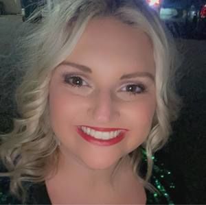 Meet your Posher, Brittnee